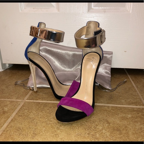 Giuseppe Zanotti Shoes - Designer 4.5” Heels